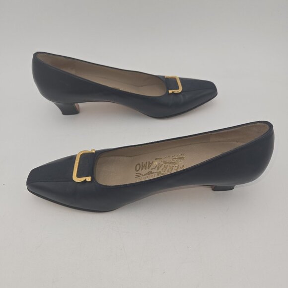 Salvatore Ferragamo Vara Pumps Navy Blue Leather 6 AA Gold Buckle Made Italy VTG - Picture 8 of 12